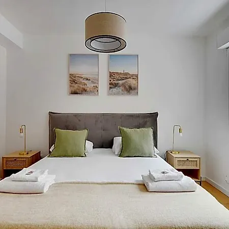 Charming Duplex -4br/8p- Hotel
